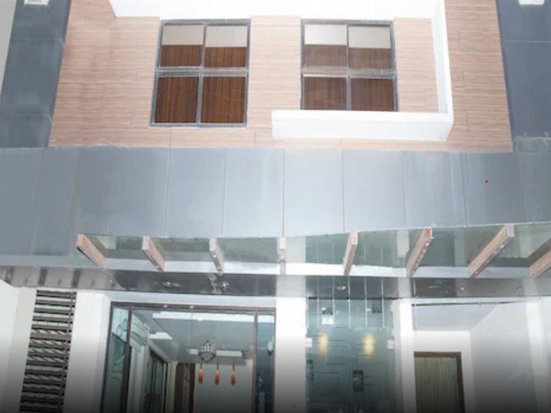 Hotel Aarya Inn Raipur  Exterior photo