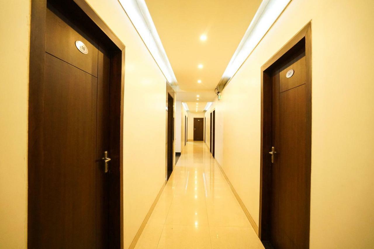 Hotel Aarya Inn Raipur  Exterior photo